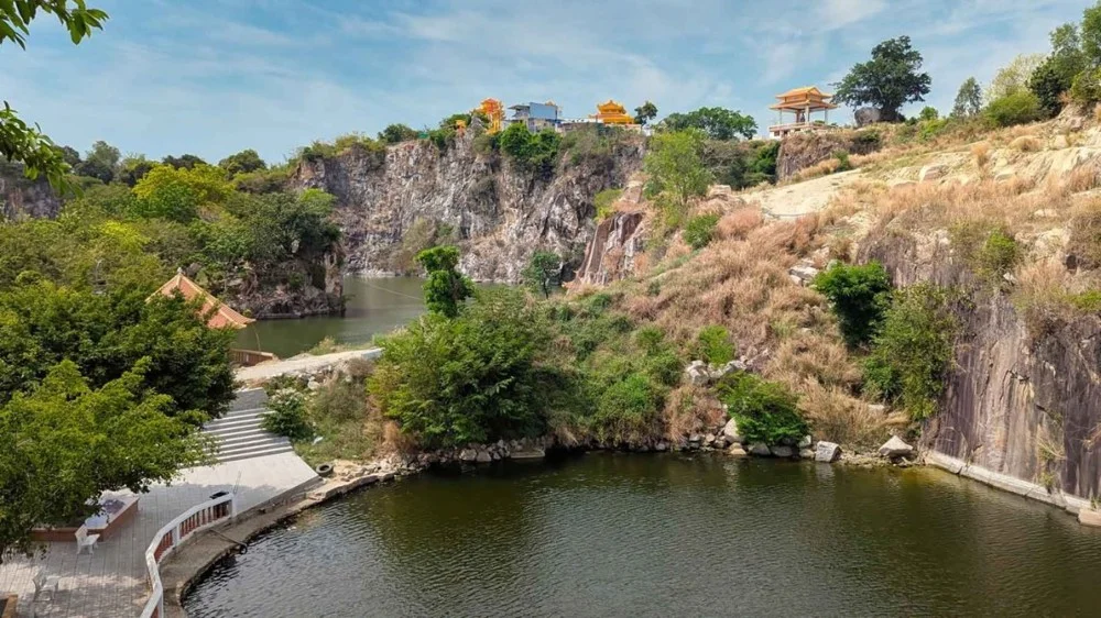 Về An Giang ghé thăm Thiền viện Trúc Lâm bên núi Sập